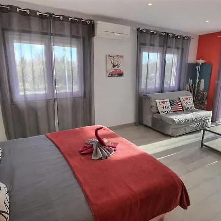 Avec Jacuzzi, Sauna Et Piscine Privée Proche Villa *
