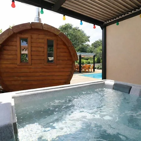 Villa Avec Jacuzzi, Sauna Et Piscine Privee Proche *
