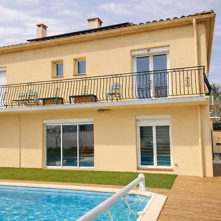 Avec Jacuzzi, Sauna Et Piscine Privée Proche
